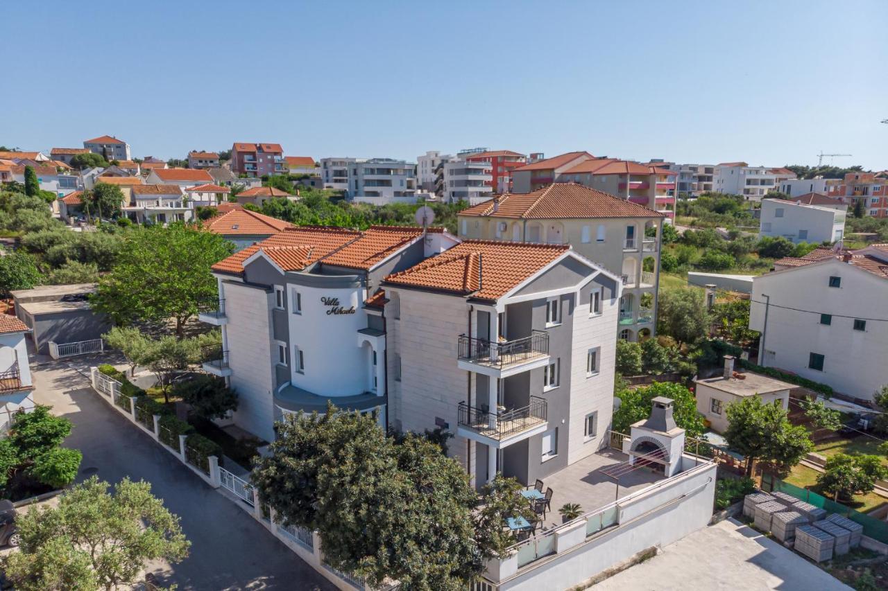 Island Resort Mihaela - Happy Rentals Trogir Buitenkant foto