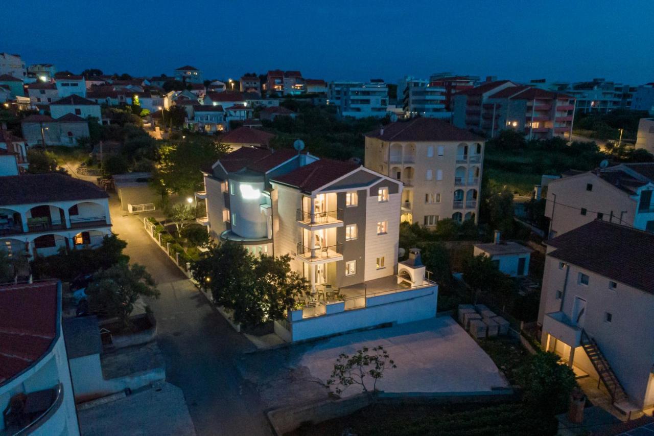 Island Resort Mihaela - Happy Rentals Trogir Buitenkant foto